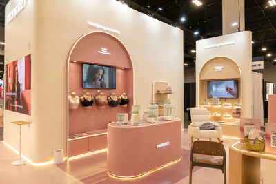 Momcozy's ABC Kids Expo 2026 Booth
