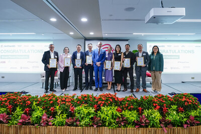 /C O R R E C T I O N -- The American Chamber of Commerce in Singapore (AmChamSG)/