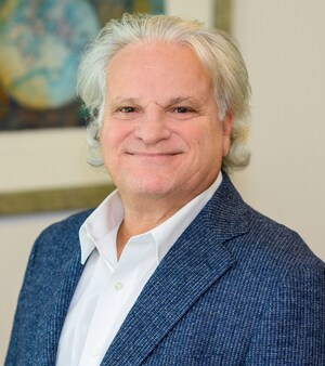 AIFS Chairman William L. Gertz Honored by One To World for Expanding Global Learning Opportunities