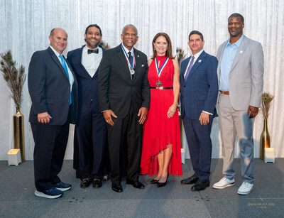 Loreen Chant, President and CEO of Health Foundation of South Florida, Honored with Mosaic Miami Silver Medallion