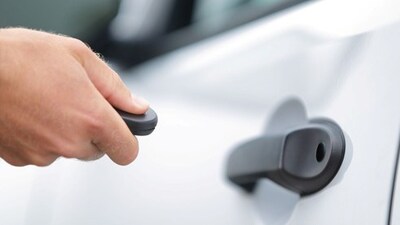 newswire.ca - CAA South Central Ontario - CAA warns drivers of emerging auto theft tactics that prey on the goodwill of drivers