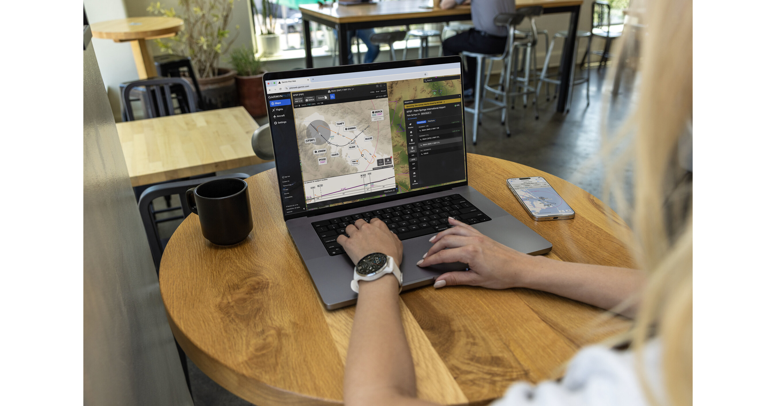Garmin puts SmartCharts on the web