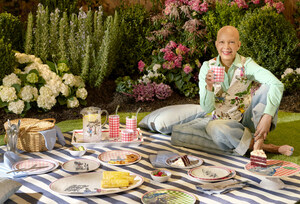 DESIGNER SHEILA BRIDGES LAUNCHES HER FIRST OUTDOOR ENTERTAINING COLLECTION, EXCLUSIVELY AT WALMART