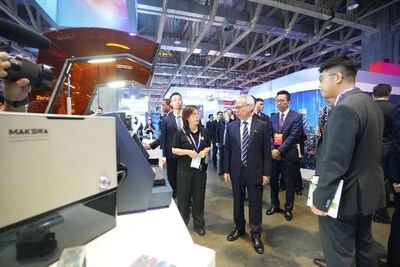 Chief Executive of Macao, Mr. Sam Hou Fai, visited the Makera booth at BEYOND Expo to learn more about how the Makera Z1 desktop CNC lowers the barrier to entry for makers while empowering creativity through accessible and intelligent manufacturing technology.