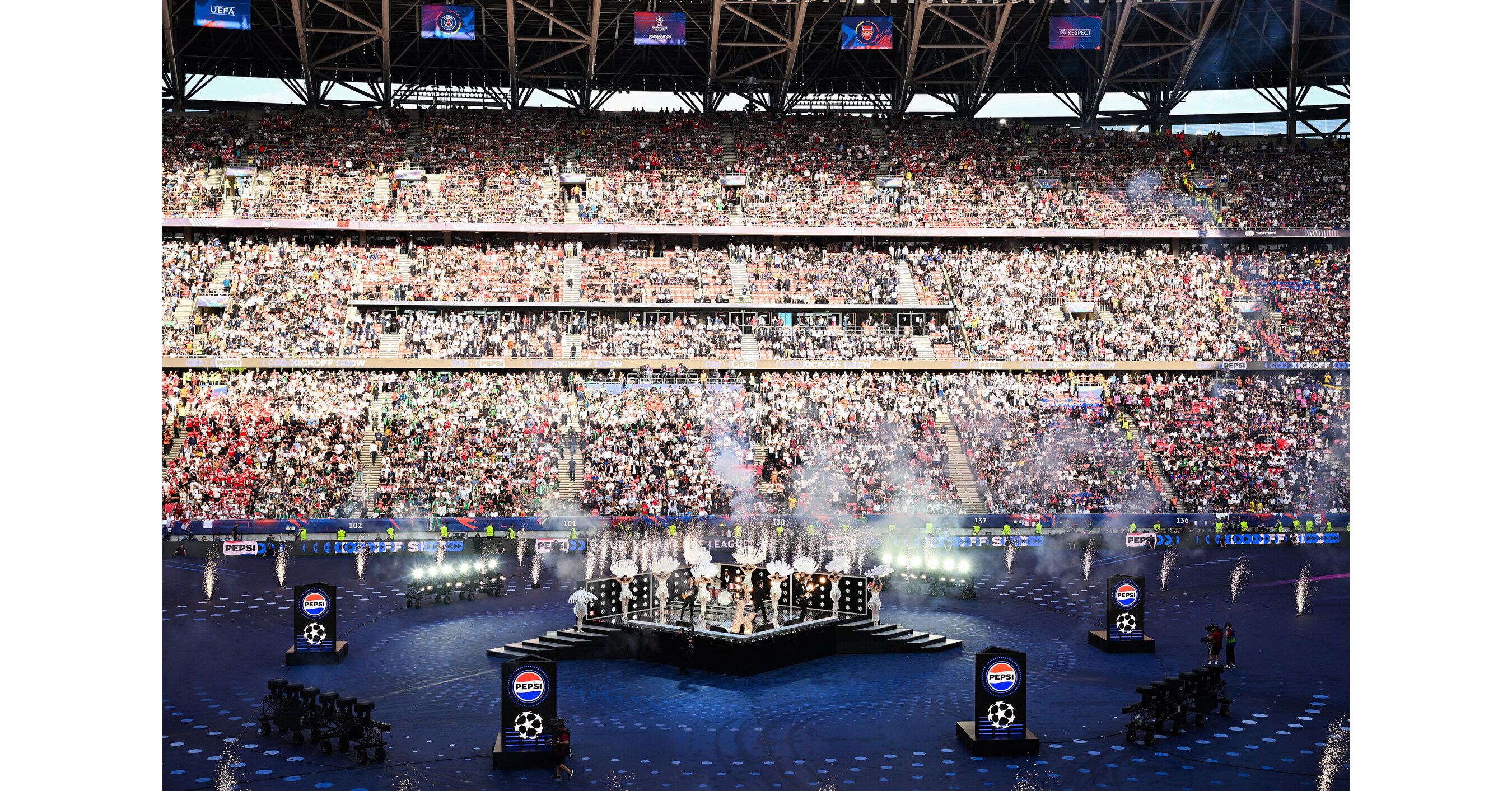 THE KILLERS ROCK THE UEFA CHAMPIONS LEAGUE FINAL KICK OFF SHOW the-killers-rock-the-uefa-champions-league-final-kick-off-show