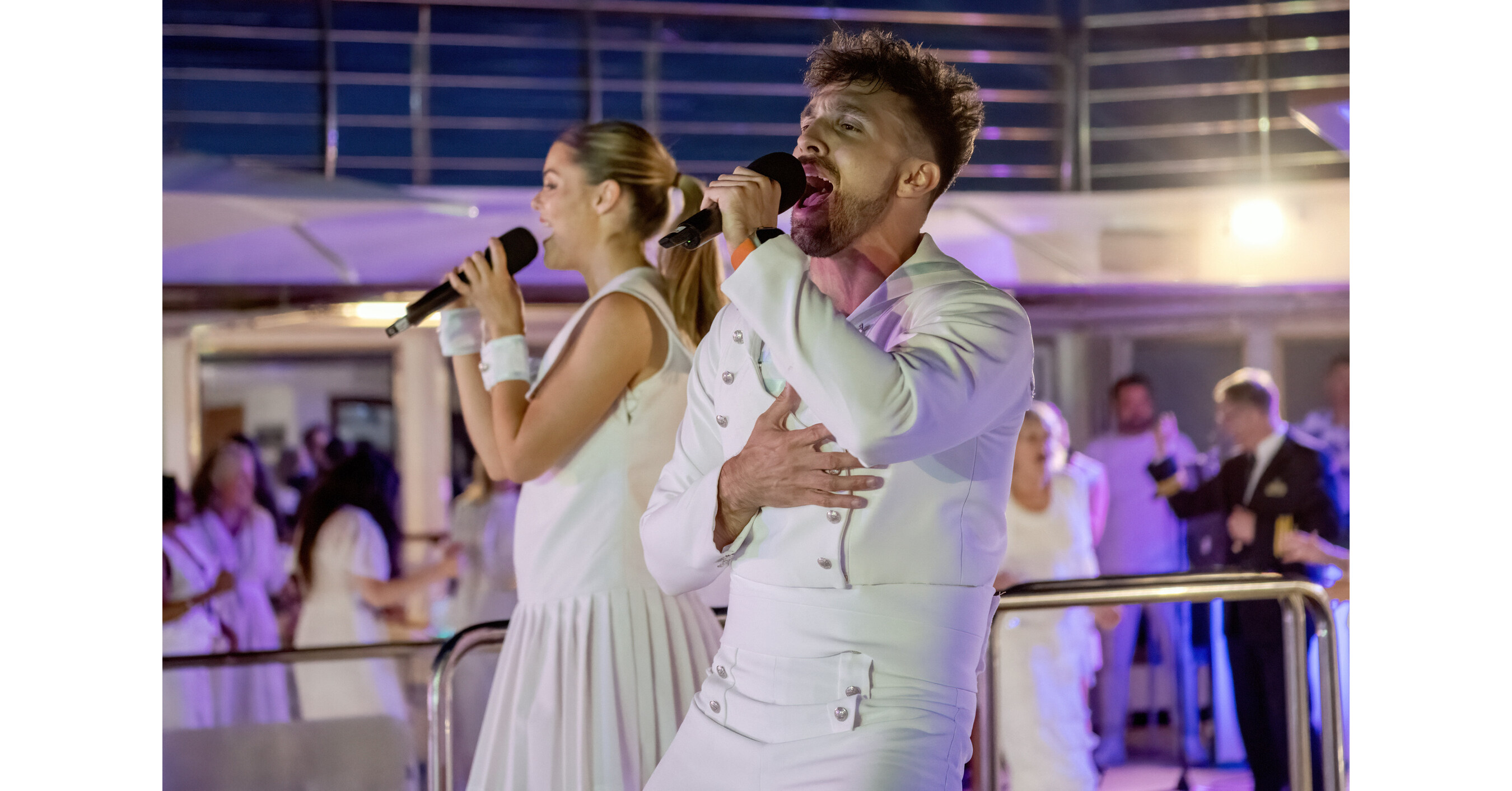 VidantaWorld Voyages ELEGANT Brings Unprecedented Live Entertainment to Ultra-Luxury Sailing