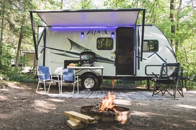 Rent an RV and have it delivered directly to your campground or event. RVezy makes it easy to rent an RV and enjoy your favorite outdoor activity. (CNW Group/RVezy.com)