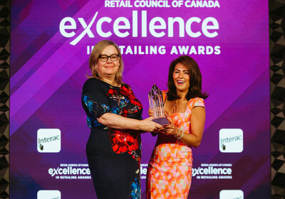 Interac and Jillian Harris, (CNW Group/Retail Council of Canada)