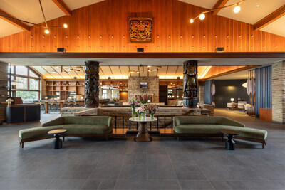 Fairmont Jasper Park Lodge refreshed lobby welcomes guests into a space that feels both celestial and grounded in nature. (CNW Group/Fairmont Jasper Park Lodge)