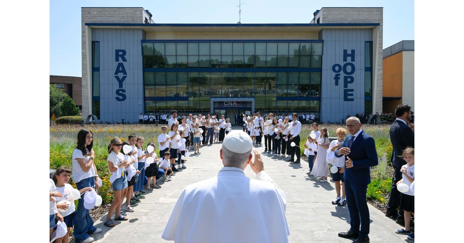 Pope Leo XIV embraces paediatric patients at CNAO in Pavia