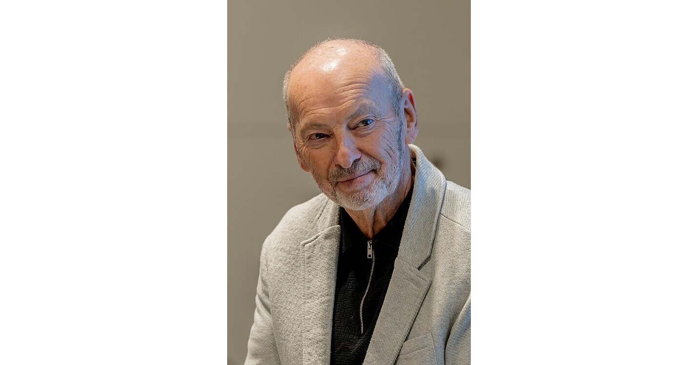 Former Liverpool FC CEO, EA COO and Xbox Executive Peter Moore Joins LightHeaded Advisory Board Former Liverpool FC CEO, EA COO and Xbox Executive Peter Moore Joins LightHeaded Advisory Board