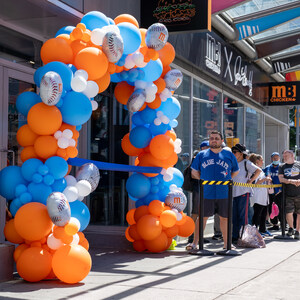 José Bautista and Mary Brown's Chicken Partner to Open a Flagship Store at Canada's Busiest Intersection