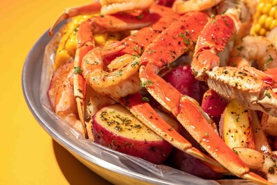 Red Lobster’s NEW Crabfest Boil brings together crab, shrimp and bold seasonal seafood flavors for this year’s Crabfest.