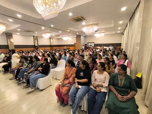 Amity University Rajasthan ने जामनगर के उत्कृष्ट एवं मेधावी विद्यार्थियों को किया सम्मानित