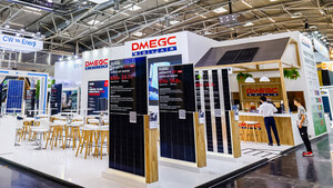DMEGC Solar Showcases PV and Energy Storage Innovations at Intersolar Europe 2026