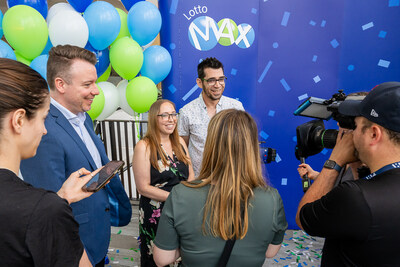 $40,000,000 with Lotto Max - A dream summer awaits this couple after their jackpot win (CNW Group/Loto-Québec) $40,000,000 with Lotto Max - A dream summer awaits this couple after their jackpot win (CNW Group/Loto-Québec)
