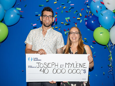 $40,000,000 with Lotto Max - A dream summer awaits this couple after their jackpot win (CNW Group/Loto-Québec) $40,000,000 with Lotto Max - A dream summer awaits this couple after their jackpot win (CNW Group/Loto-Québec)