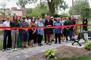 Inauguration de la place Emily-Coonan