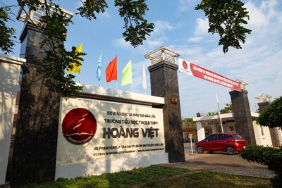 Trường Hoàng Việt (PRNewsfoto/Cambridge English) Trường Hoàng Việt (PRNewsfoto/Cambridge English)