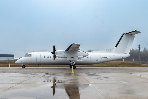 One of Great North's Dash 300 on the ramp in Kitchener actively deployed to northern Ontario supporting critical community wild fire evacuations. (CNW Group/Great North Airlines)