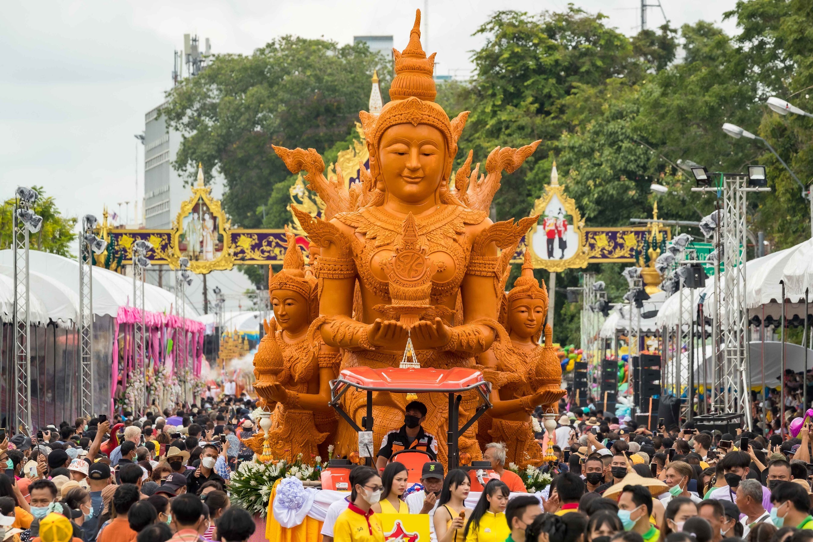 L'Autorité du Tourisme de Thaïlande élève la Procession des Bougies d'Ubon Ratchathani au rang d'événement signature
