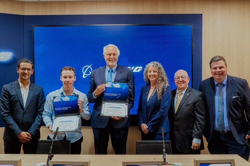 Pictured (L-R): Hamza Charrouf, Chief Customer Officer, Pelico; Tarik Benabdallah, CEO, Pelico; Turbo Sjogren, Vice President and General Manager, Government Services, Boeing Global Services; Kate Muhich, Vice President, Government Supply Chain, Boeing Global Services; Andy Vest, Vice President of Growth, Government Services, Boeing Global Services; Greg Barr, Senior Manager, Boeing Ventures. Farnborough International Airshow, 22 July 2026. Pictured (L-R): Hamza Charrouf, Chief Customer Officer, Pelico; Tarik Benabdallah, CEO, Pelico; Turbo Sjogren, Vice President and General Manager, Government Services, Boeing Global Services; Kate Muhich, Vice President, Government Supply Chain, Boeing Global Services; Andy Vest, Vice President of Growth, Government Services, Boeing Global Services; Greg Barr, Senior Manager, Boeing Ventures. Farnborough International Airshow, 22 July 2026.