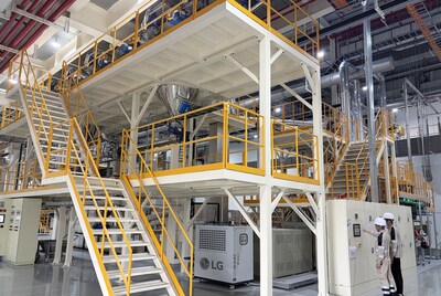 The new production line will produce approximately 2,000 tons of materials annually, including LG PuroTec™ and Easy-Clean Enamel.