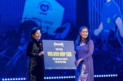 Vinamilk在五十週年慶典上，向越南兒童捐贈數十萬盒牛奶