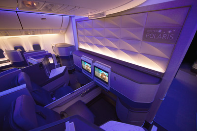 United 777-300ER cabin