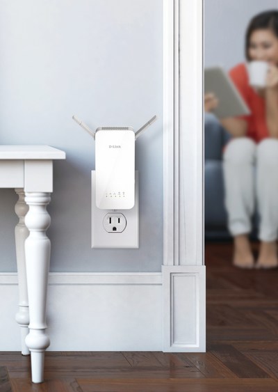 The Covr PowerLine Wi-Fi System (DHP-W732AV) uses the existing home router and a set of adapters to create a full coverage solution.