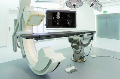 Philips is developing a new augmented-reality surgical navigation technology, which will add additional capabilities to the company's low-dose X-ray system. The technology uses high-resolution optical cameras mounted on the flat panel X-ray detector to image the surface of the patient.