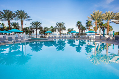 Steps away from Pier 60, the hotel offers stunning Gulf Coast views as well as a pool, spa, signature dining and more than 22,000 square feet of event space including the Dunes Ballroom, the largest ballroom in Pinellas County.