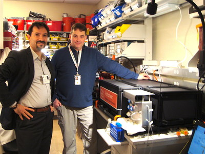Drs. Giacomo Vacca (Kinetic River) and William Telford (NCI) during the Potomac installation at NCI.