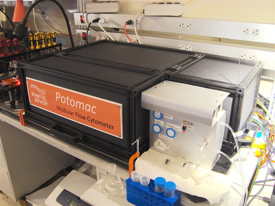 The custom Potomac modular flow cytometer installed at NCI. This system incorporates 2 lasers and 7 detectors.
