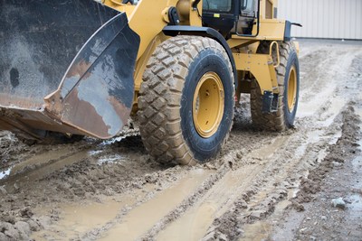 Firestone VersaBuilt tires are designed to provide solid traction in a variety of conditions, from muddy to rocky surfaces.
