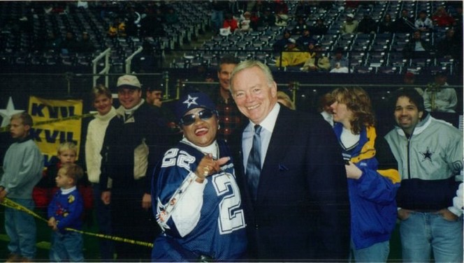 Meet Ms.Carolyn Price: The number one Dallas Cowboys fan