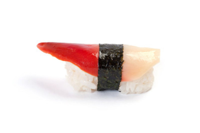 Clearwater introduces Arctic Surf Clam Sushi-Ready Slices, a convenient and ready-to-use clam product that adds variety and visual appeal to any sushi or sashimi dish. (CNW Group/Clearwater Seafoods Incorporated)