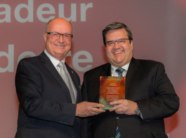 Denis Coderre receives Ambassador Achievement Award and leaders bring major international conventions to Montréal