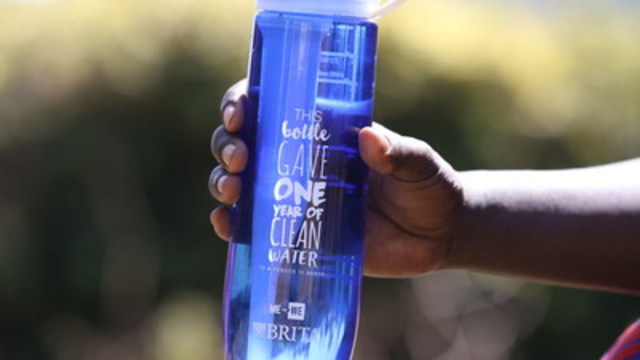The purchase of every Brita Me to We statement bottle provides a year of clean water to a person in Kenya. The program is part of an ongoing initiative to provide community members of Irkaat, Kenya with access to clean water (Photo Credit: Brita/WE). (CNW Group/Brita® Canada)
