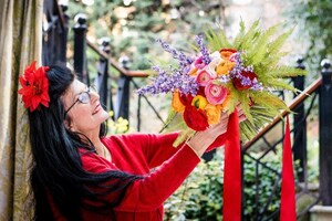 Feature Film Florist Jenny Tobin Joins Queen Victoria's Festival of Flowers Voyage