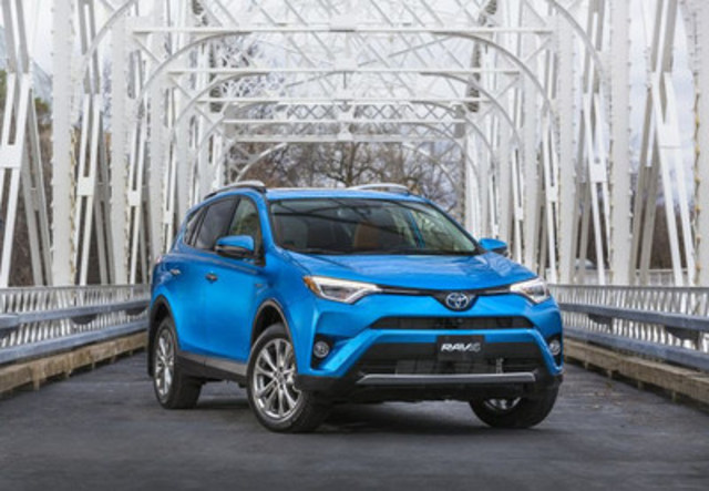 The 2017 Toyota RAV4 Hybrid claimed top honours from the Automobile Journalists Association of Canada (AJAC) as the 2017 Canadian Green Utility Vehicle of the Year (CGUVOTY), announced today in Vancouver. Photo courtesy of Toyota Canada. (CNW Group/Automobile Journalists Association of Canada)