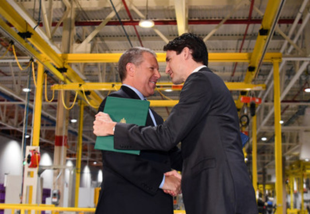 Ford investit 500 millions de dollars pour la recherche et le développement au Canada, double l'équipe de connectivité et ouvre un nouveau centre de recherche et d'innovation à Ottawa
