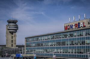 The "Montréal'' at Trudeau airport displays its team colours!