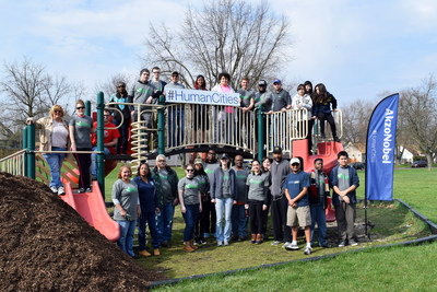More than 130 volunteers from AkzoNobel, Leaders of the Future and all over Oakland County came together for Perfect the Parks in Pontiac, MI on Saturday, April 15. The group cleaned and fixed equipment at Aaron Perry, Murphy, Rotary and Cherrylawn Parks.