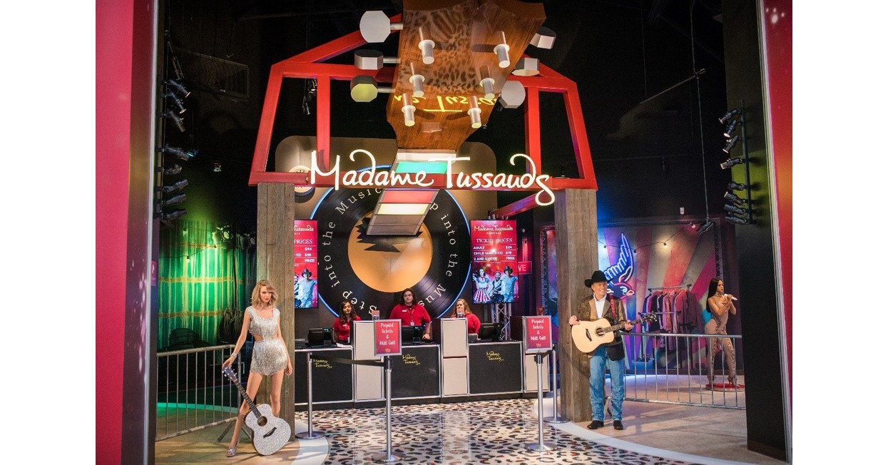 Now Open: Simon Welcomes Madame Tussauds At Opry Mills In Nashville