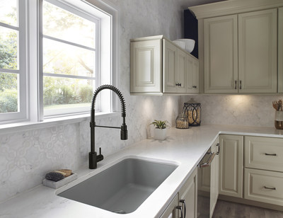 The Foodie Noir from Danze adds a hard-working, stylish faucet (in Satin Black) to this main kitchen sink.