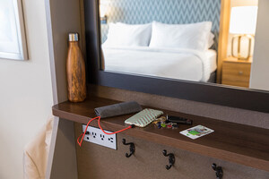 IHG Announces Opening Of First Holiday Inn® Hotel Featuring Brand's New H4 Design