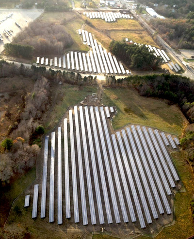 The photovoltaic solar installations at Manheim New England produce enough energy to annually power more than 400 homes and prevent 3,005 tons of carbon from entering the environment.