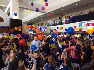 Eli Manning Headlines Tackle Kids Cancer 'All Stars' Event