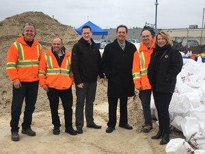 Inondations dans les Laurentides - La ministre Christine St-Pierre, le député d'Argenteuil, le député de Deux-Montagnes et la députée de Mirabel témoignent leur solidarité envers les sinistrés de la région des Laurentides